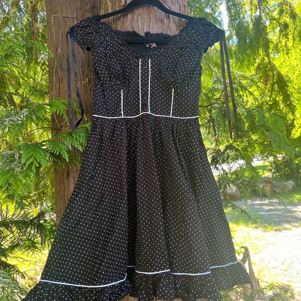 Hell Bunny Pin Up Rockabilly Black and White Polka Dot Ruffle Midi Dress